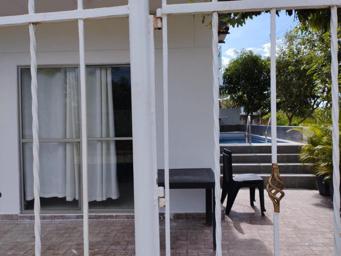 Apartahotel Eden Coveñas Εξωτερικό φωτογραφία